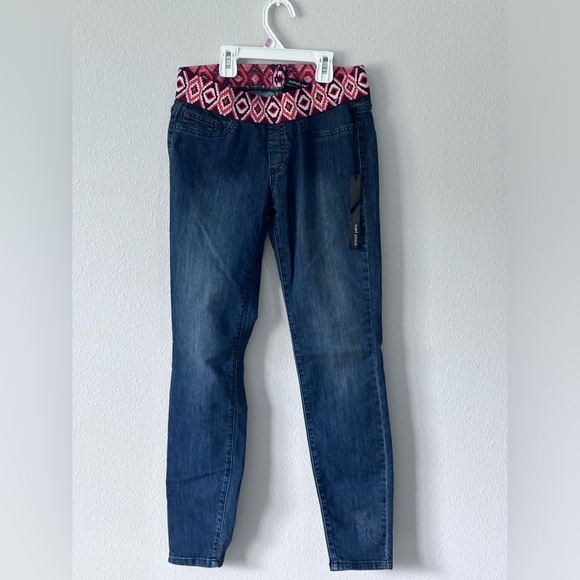 Sneak Peek Denim - Jeans 👖